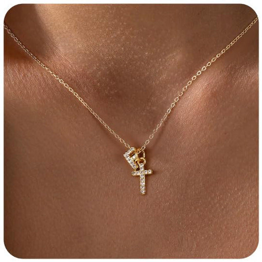 European And American Zircon Inlaid 26 Letter Necklace With Diamonds Weloria