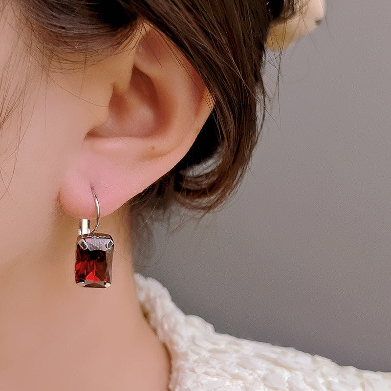 Women's Fashion Exquisite Square Crystal Earrings Weloria