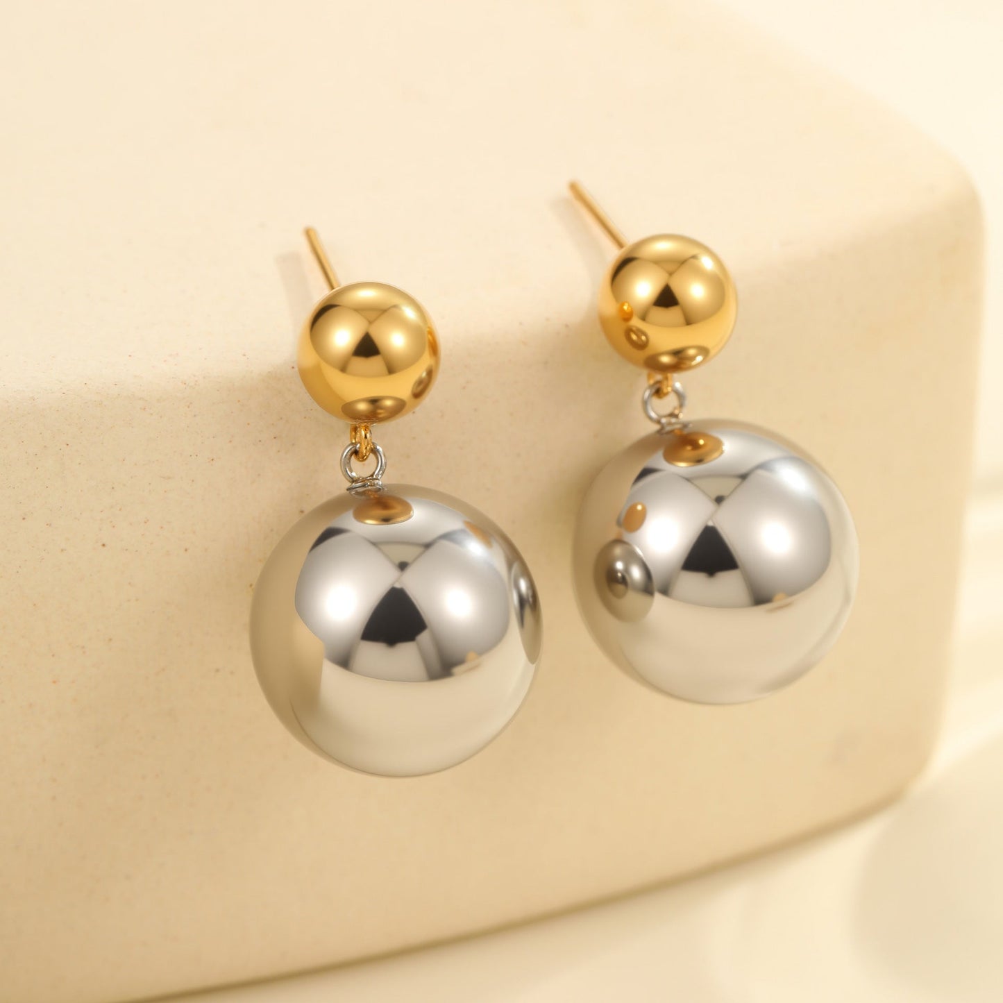 Round Beads Stainless Steel Color-block Ear Stud Weloria