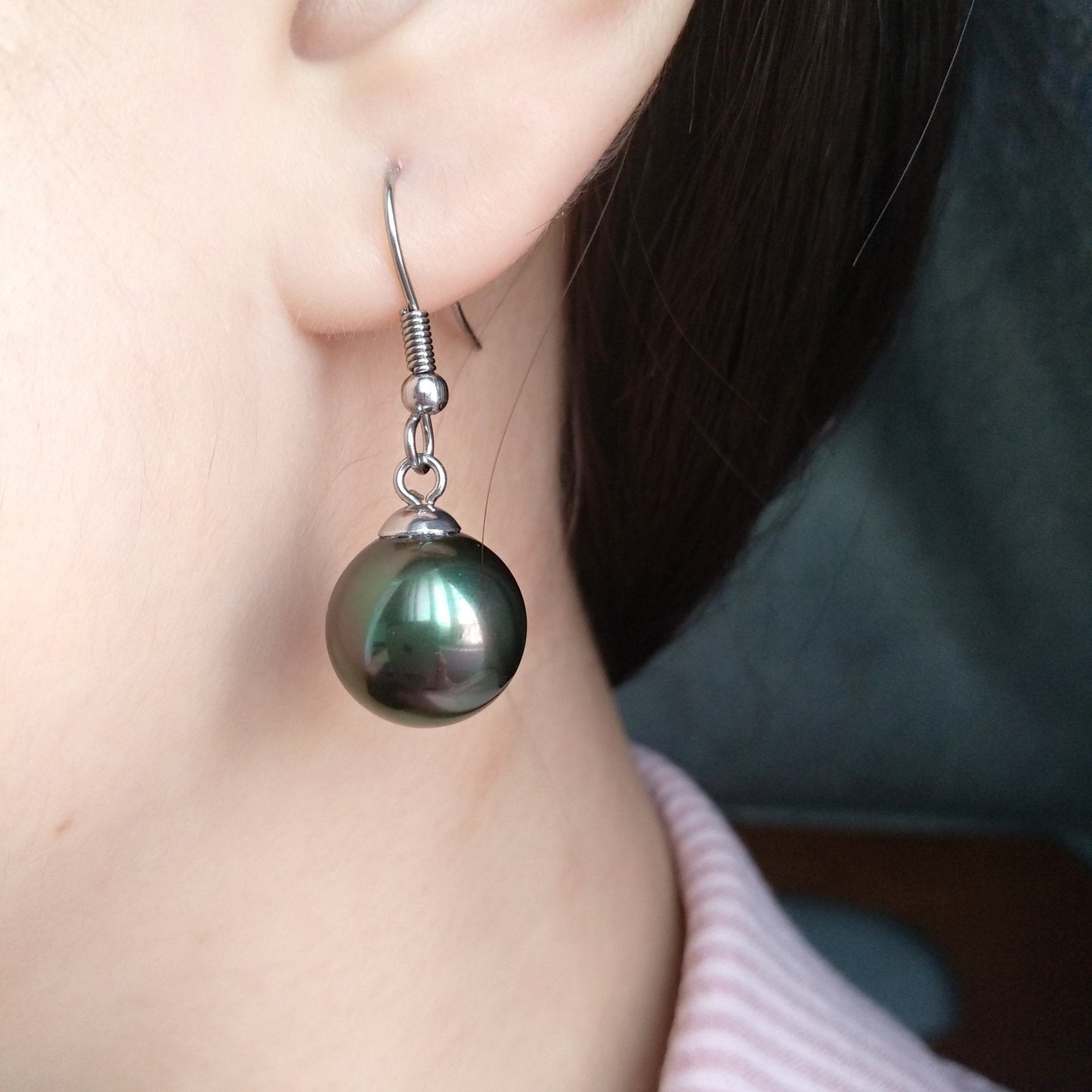 Elegant Tahidi Black Pearl Women's Large Simple Fresh Water Shell Pearl Earrings Weloria