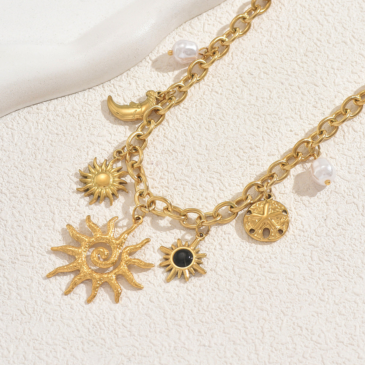 Fashion European And American Style SUNFLOWER Design Jeweled Pendant Clavicle Chain Weloria