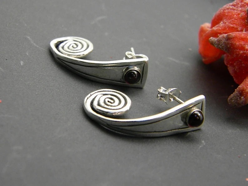 Simple And Stylish Personality Hoop Circle Korean Flower Shape Stud Earrings Weloria