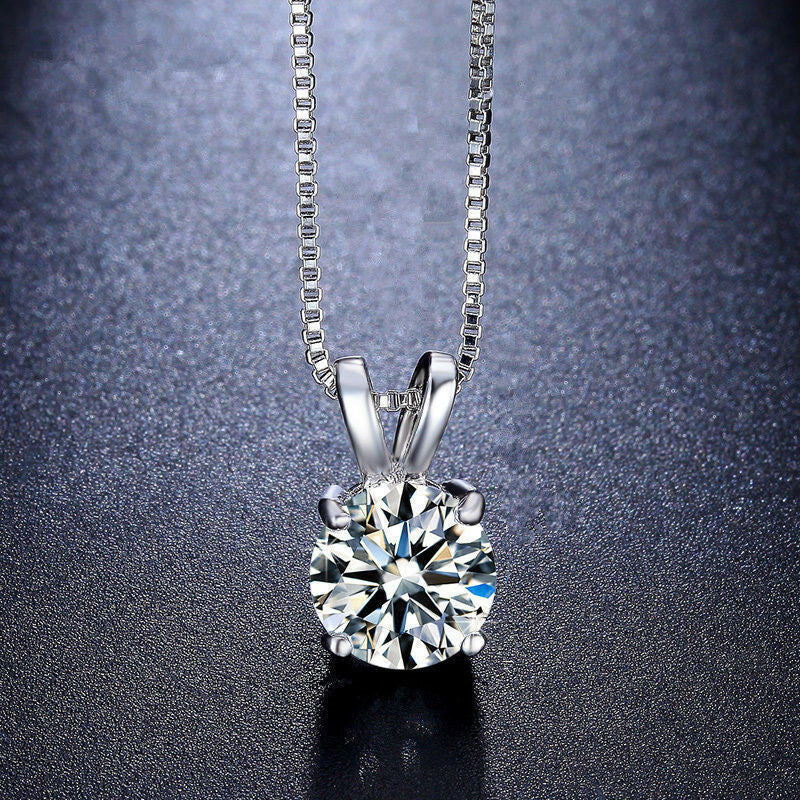 Zircon Pendant Four-claw Necklace Women's Simple Fashion Temperament Trend Weloria