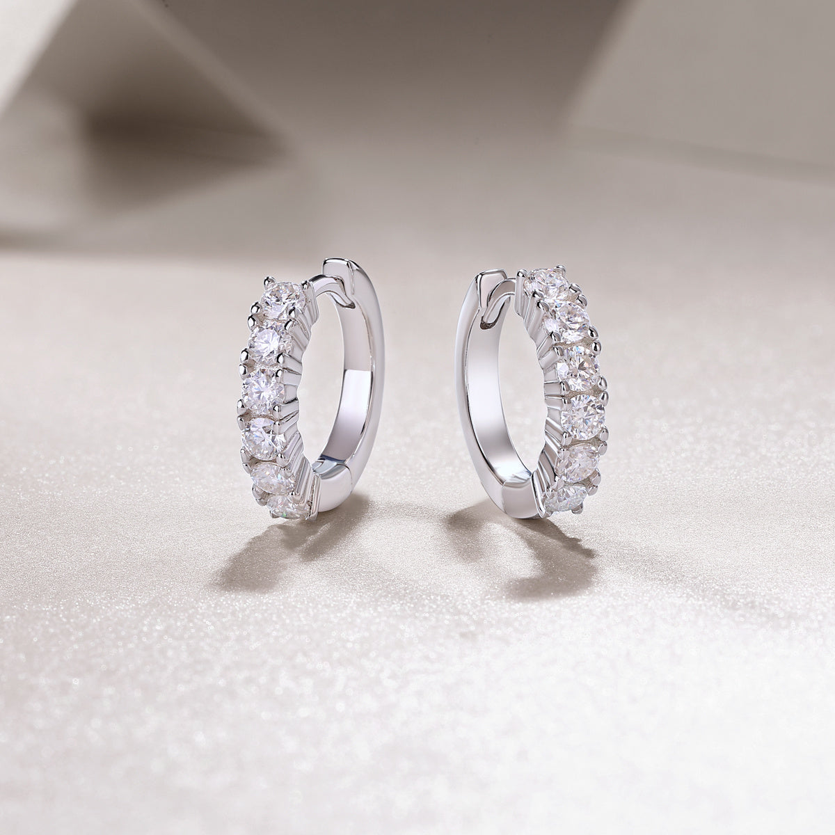 Pursuit - Fashionable And Luxurious Diamond Jewelry Earrings Set With Moissanite S925 Sterling Silver And Platinum-plated Stud Earrings Weloria