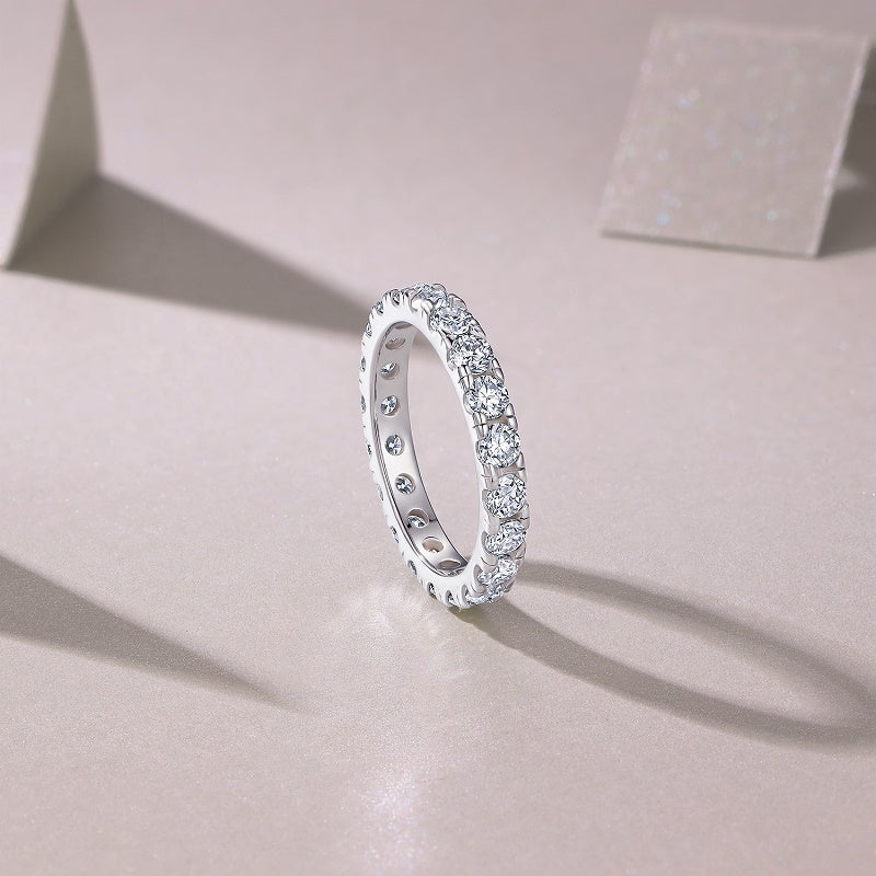 Spring Breeze For Ten Miles - A Fashionable And Luxurious Jewelry Piece Set With One-tenth Carat Moissan Diamond S925 Sterling Silver And Platinum-plated Diamond Weloria
