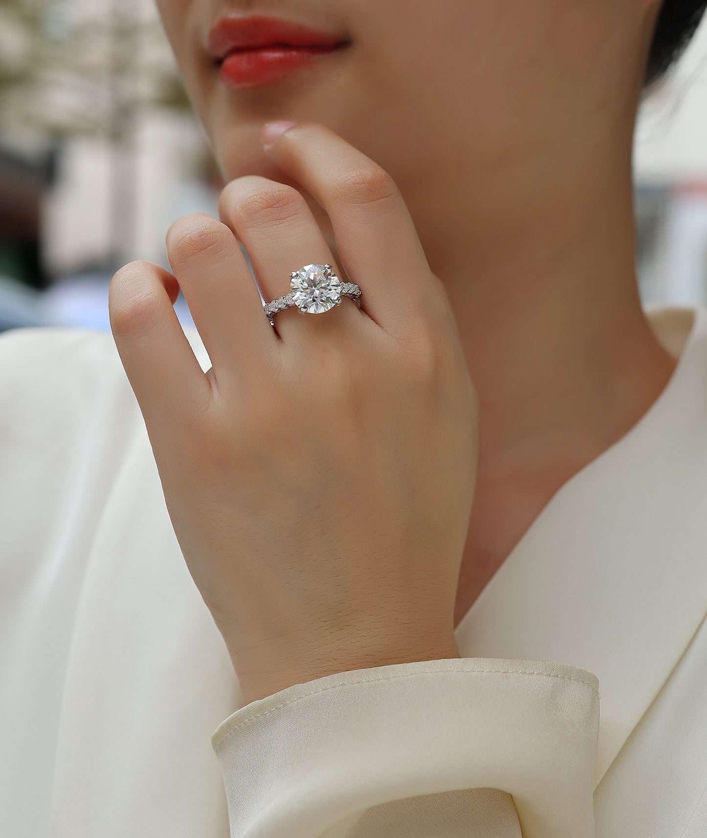 Affectionate And Tender - A Fashionable And Luxurious Jewelry Piece Set With 5-carat Moissanite S925 Sterling Silver And Platinum-plated Diamond Weloria