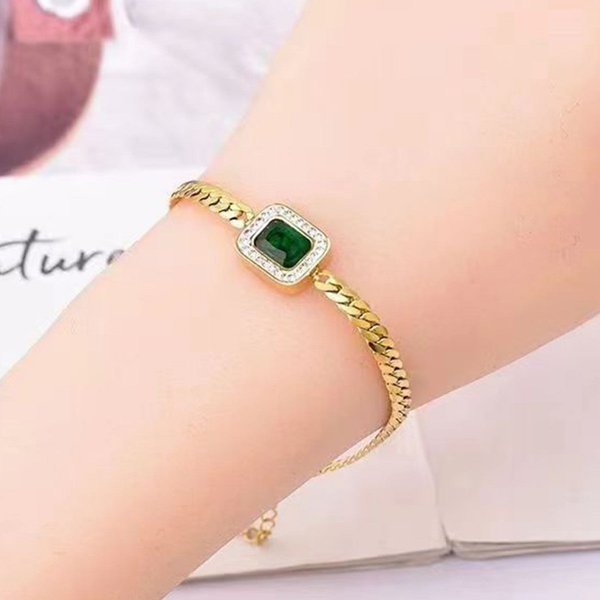 Titanium Steel Green Zircon Inlaid Mud Diamond Colorfast Women's Fashion Bracelet Weloria