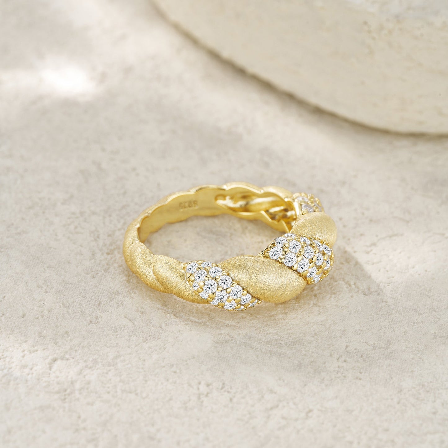 Tengman - A Fashionable Jewelry Accessory Set With Moissanite S925 Sterling Silver And Gold-plated Diamond Weloria