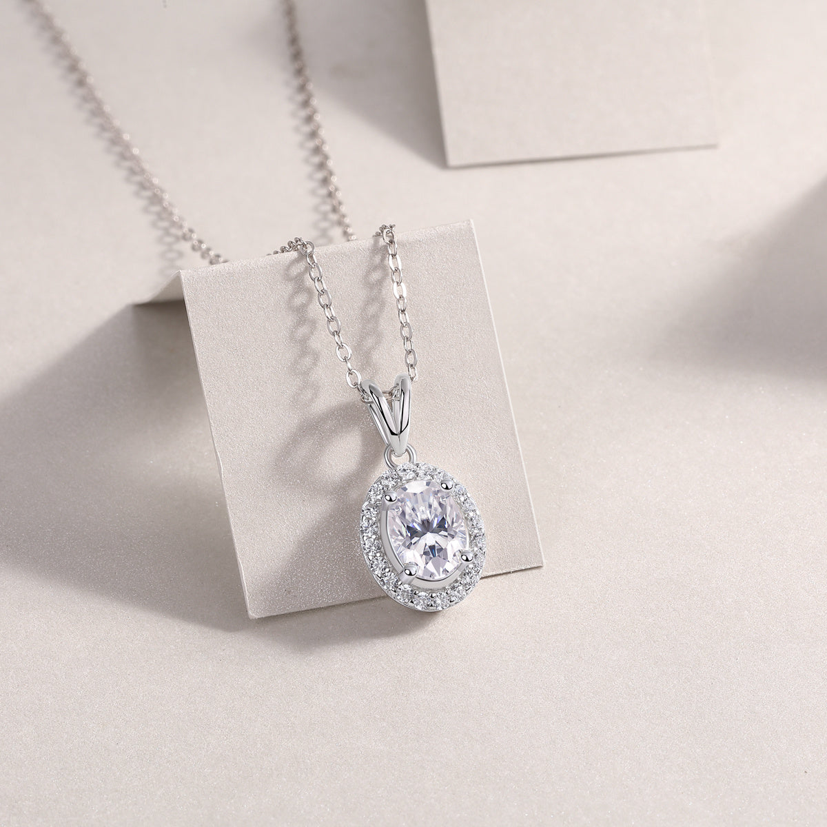 Infinite - A Fashionable And Luxurious Diamond Jewelry Pendant Set With Moissanite S925 Sterling Silver And Platinum Plating Weloria