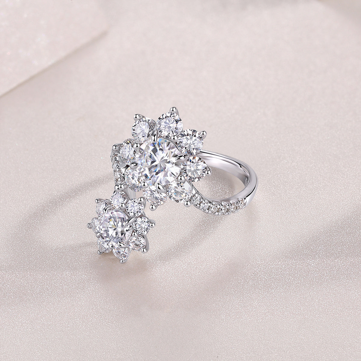 Petal Morning Dew - A Fashionable Diamond Jewelry Piece Set With 1-carat Moissanite S925 Sterling Silver And Platinum Diamond Ring Weloria