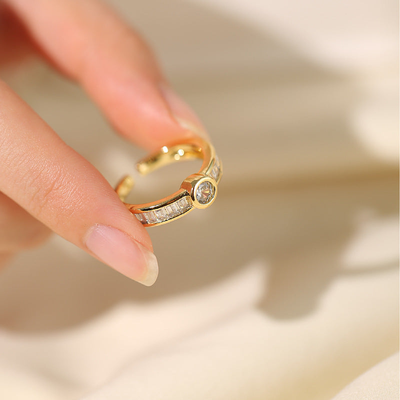 Ring Female European And American Micro Inlaid Emerald Zircon With Diamond Weloria