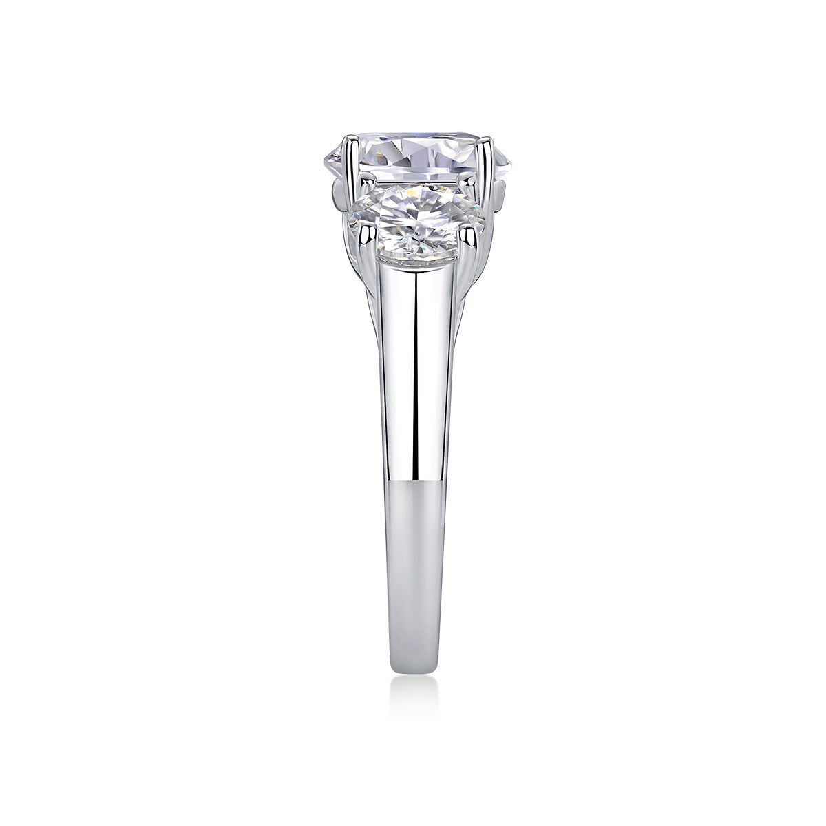 Three Lives Of Fortune - A Fashionable And Luxurious Jewelry Piece Set With 3-carat Moissan Diamond S925 Sterling Silver And Platinum-plated Diamond Weloria