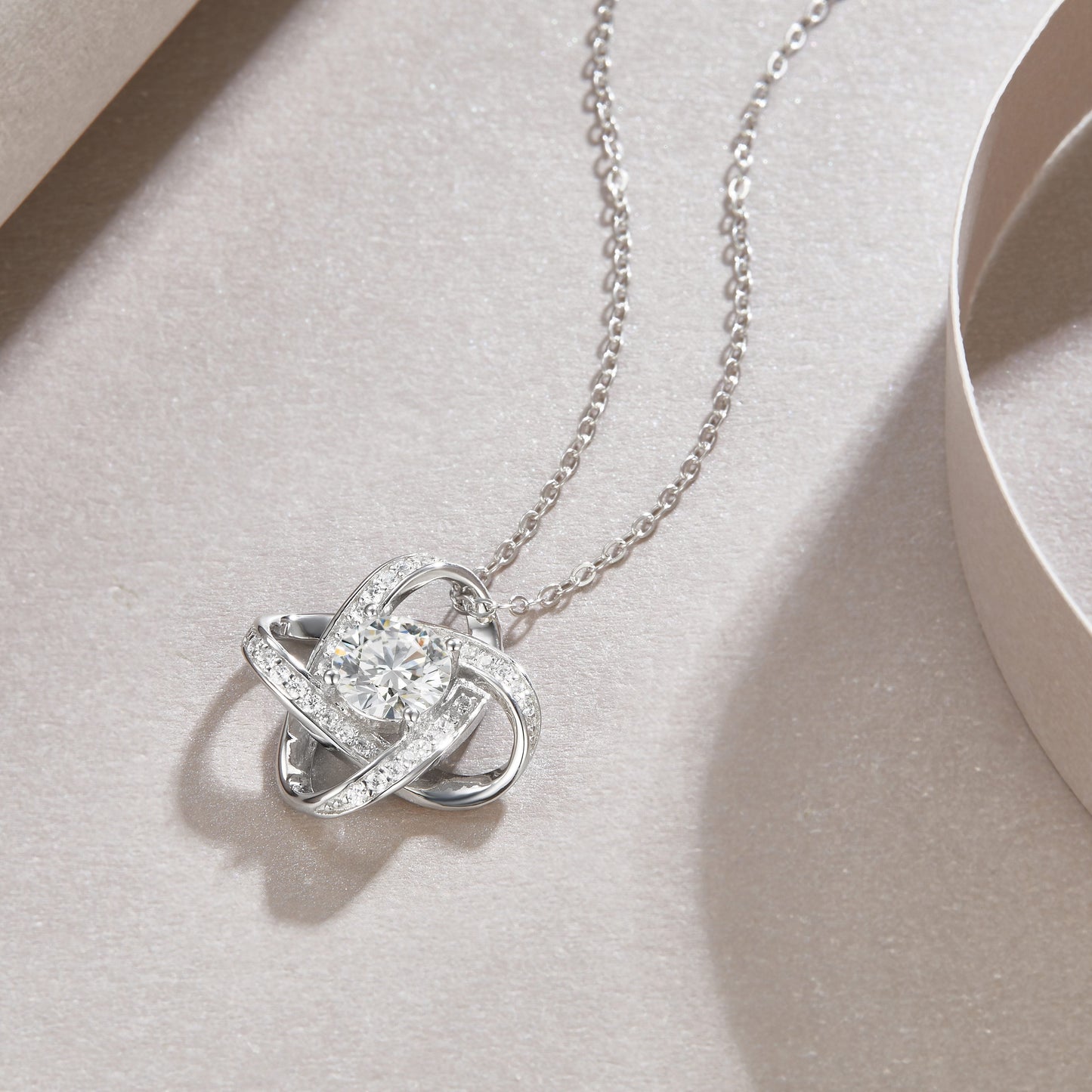 Reciprocating - A Fashionable And Luxurious Diamond Jewelry Pendant Set With 1-carat Moissanite S925 Sterling Silver And Platinum Plating Weloria