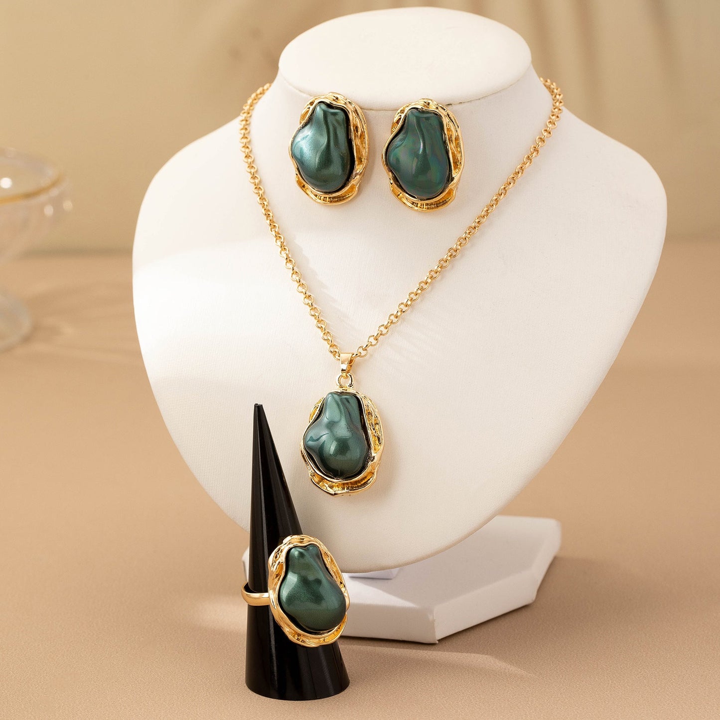Retro Green Irregular Inlaid Imitation Pearl Necklace Ear Stud And Ring Weloria