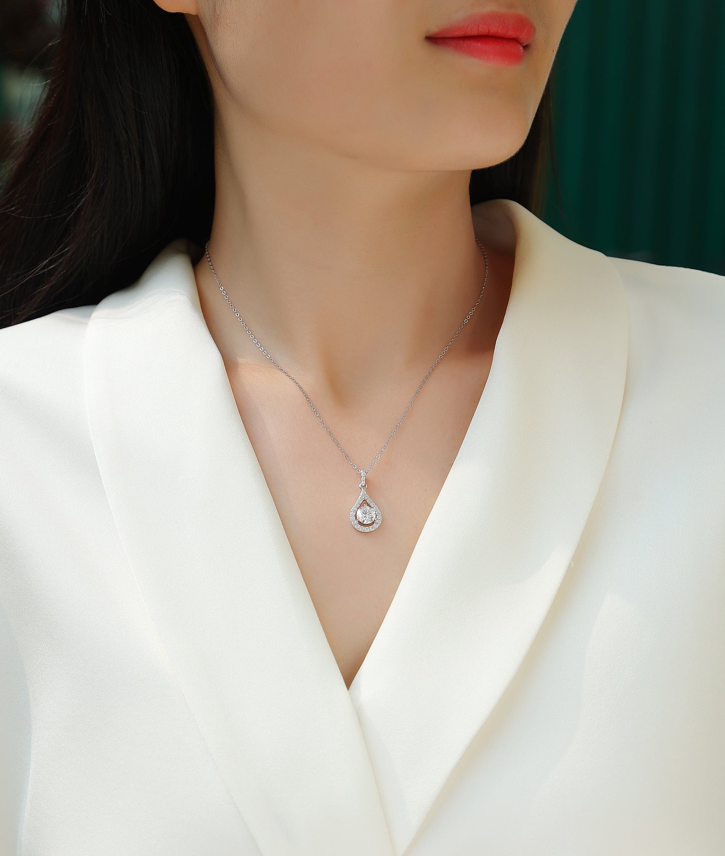 Heart Charm - A Fashionable And Luxurious Diamond Jewelry Piece Set With 1-carat Moissan Diamond S925 Sterling Silver And Platinum-plated Pendant Weloria