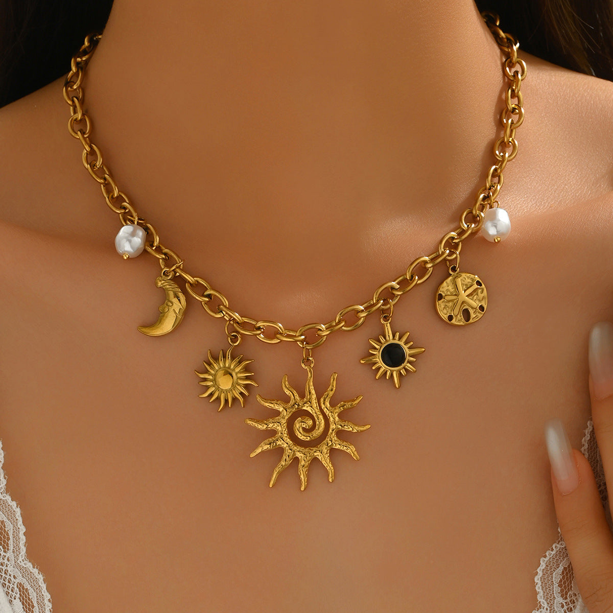 Fashion European And American Style SUNFLOWER Design Jeweled Pendant Clavicle Chain Weloria