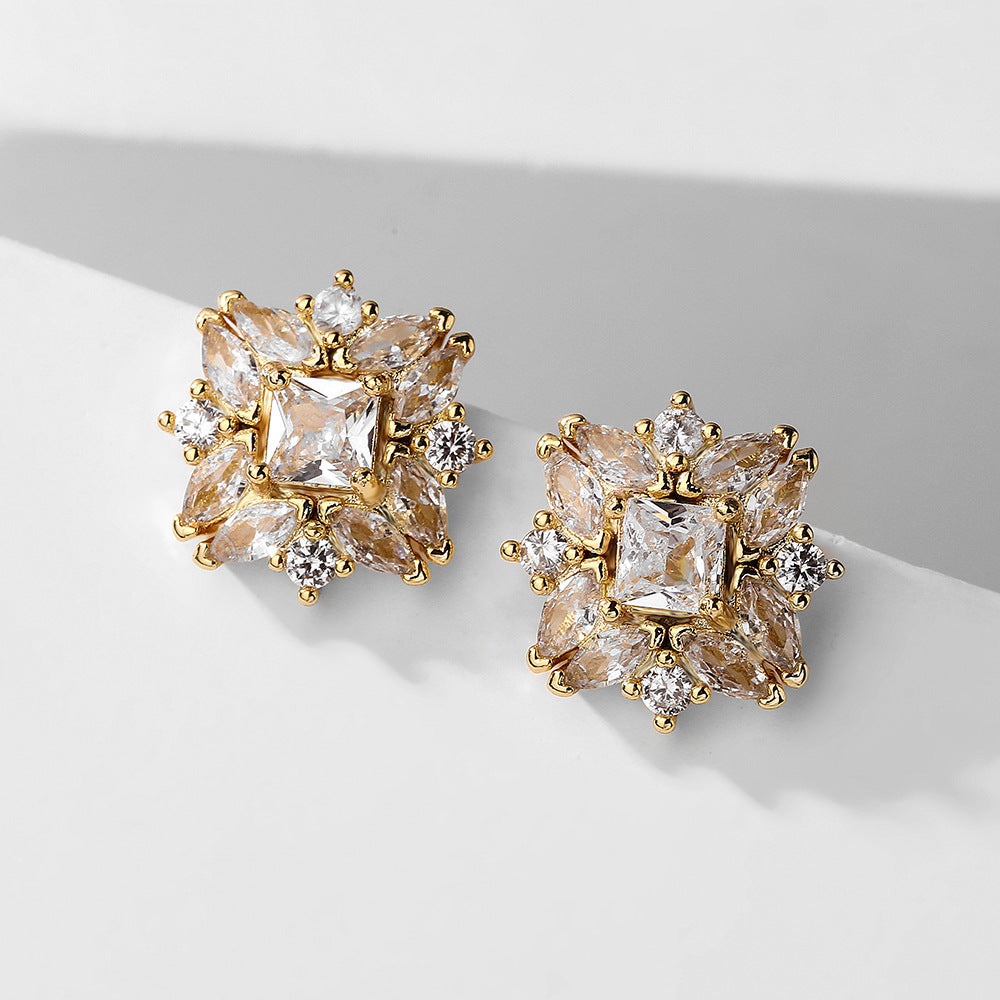 Zircon Women's Fashion High Class Elegant Special Interest Earrings Weloria