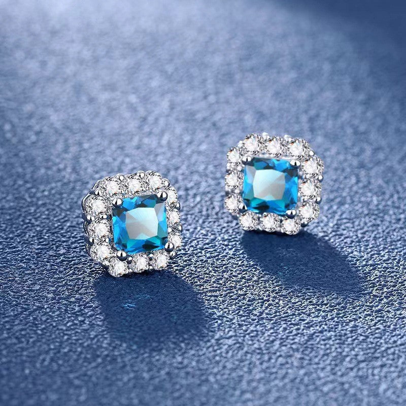 Heart-shaped Six-claw Inlaid Zircon Earrings Weloria