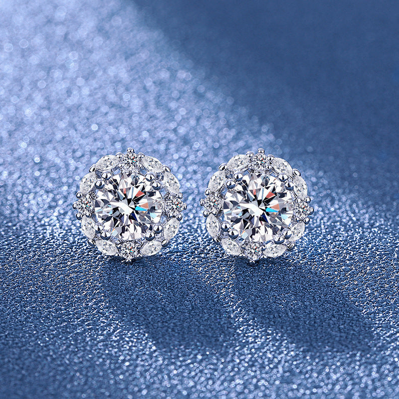 Heart-shaped Six-claw Inlaid Zircon Earrings Weloria