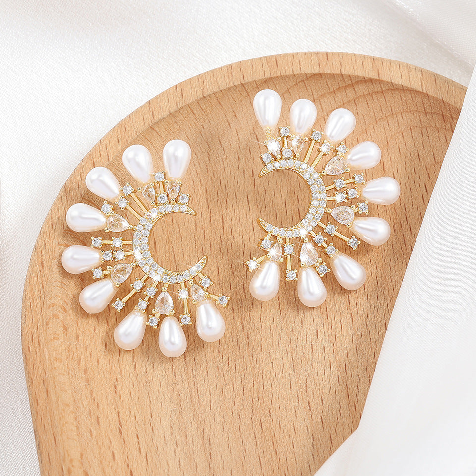 Moon Pearl Zircon Women's Simple Exquisite Special-interest Design High-grade Earrings Weloria