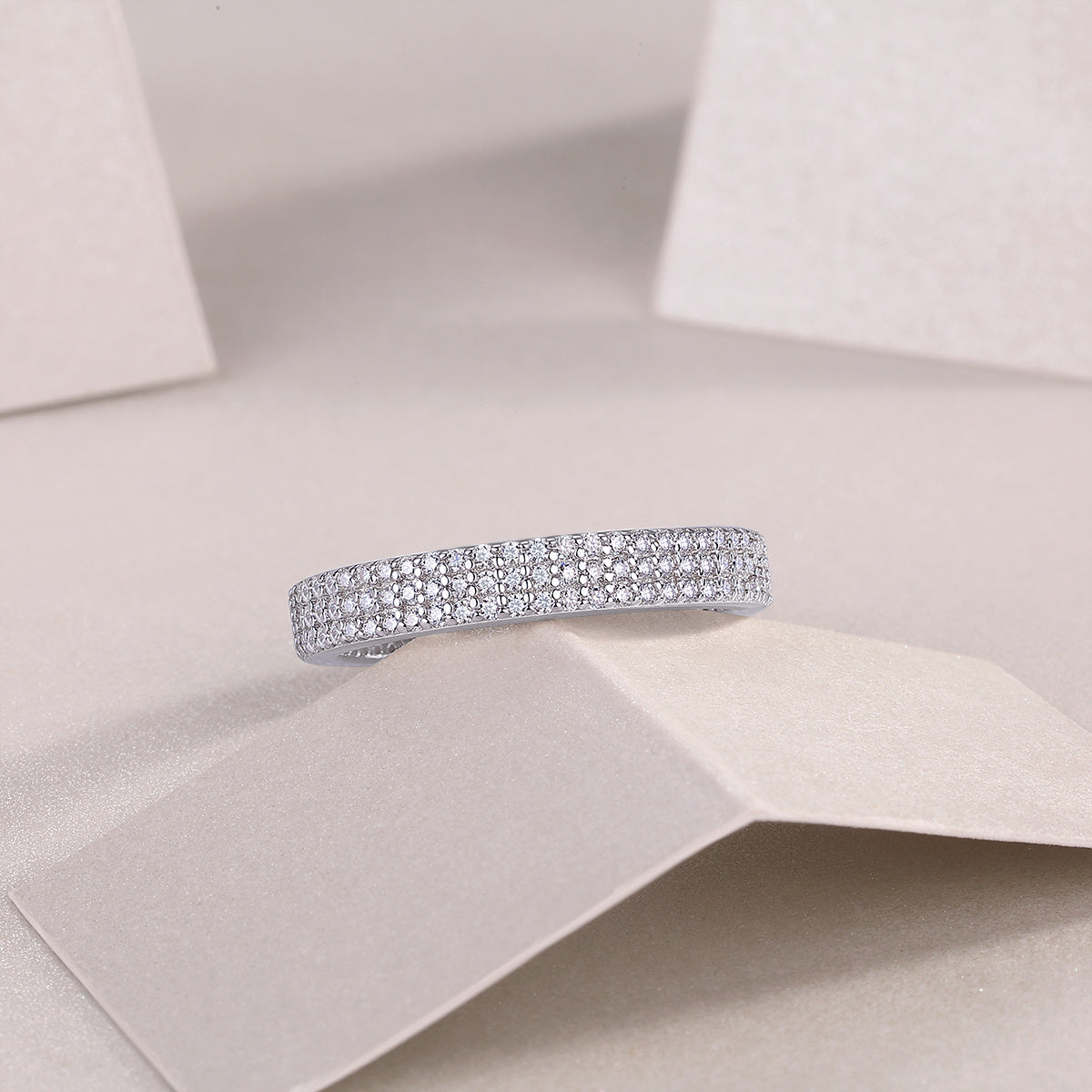 Light Up The Moments - A Fashionable Jewelry Ring Set With Moissanite S925 Sterling Silver And Platinum-plated Diamond Weloria