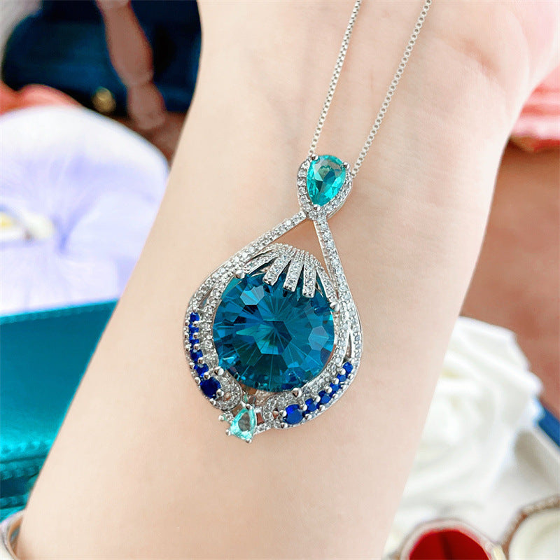 Simple Stylish Pendant Women's Bright Fireworks Cut Big Gram Blue Colored Gems Necklace Weloria