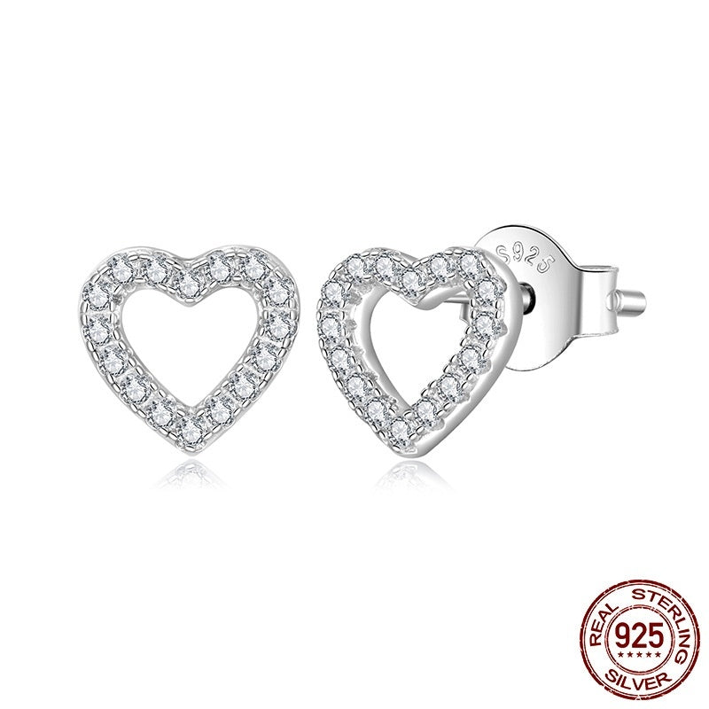 S925 Loving Heart In Sterling Silver Moissanite Stud Earrings Weloria