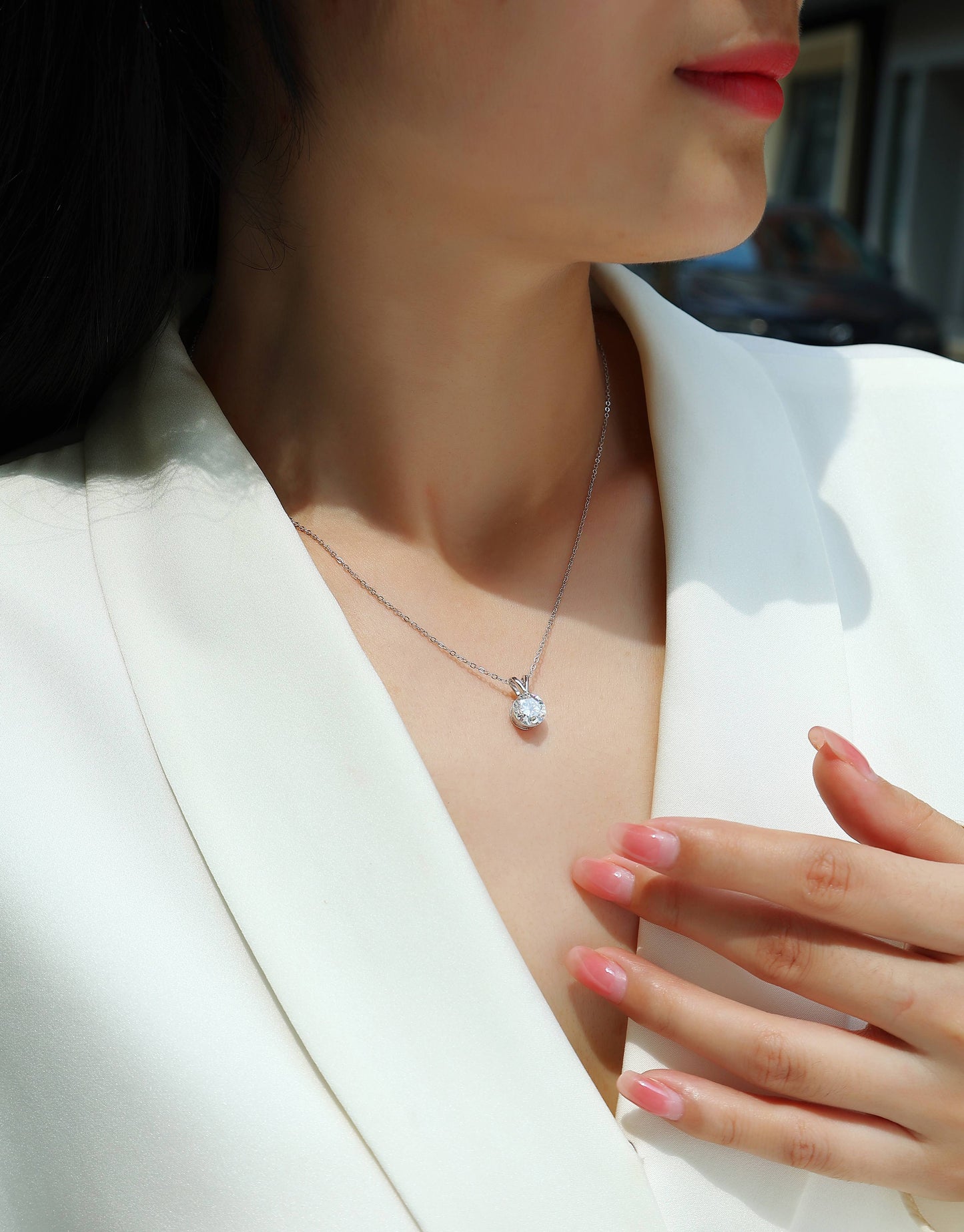 V-shaped - A Fashionable And Luxurious Diamond Jewelry Piece Set With 2-carat Moissan Diamond S925 Sterling Silver And Platinum-plated Pendant Weloria