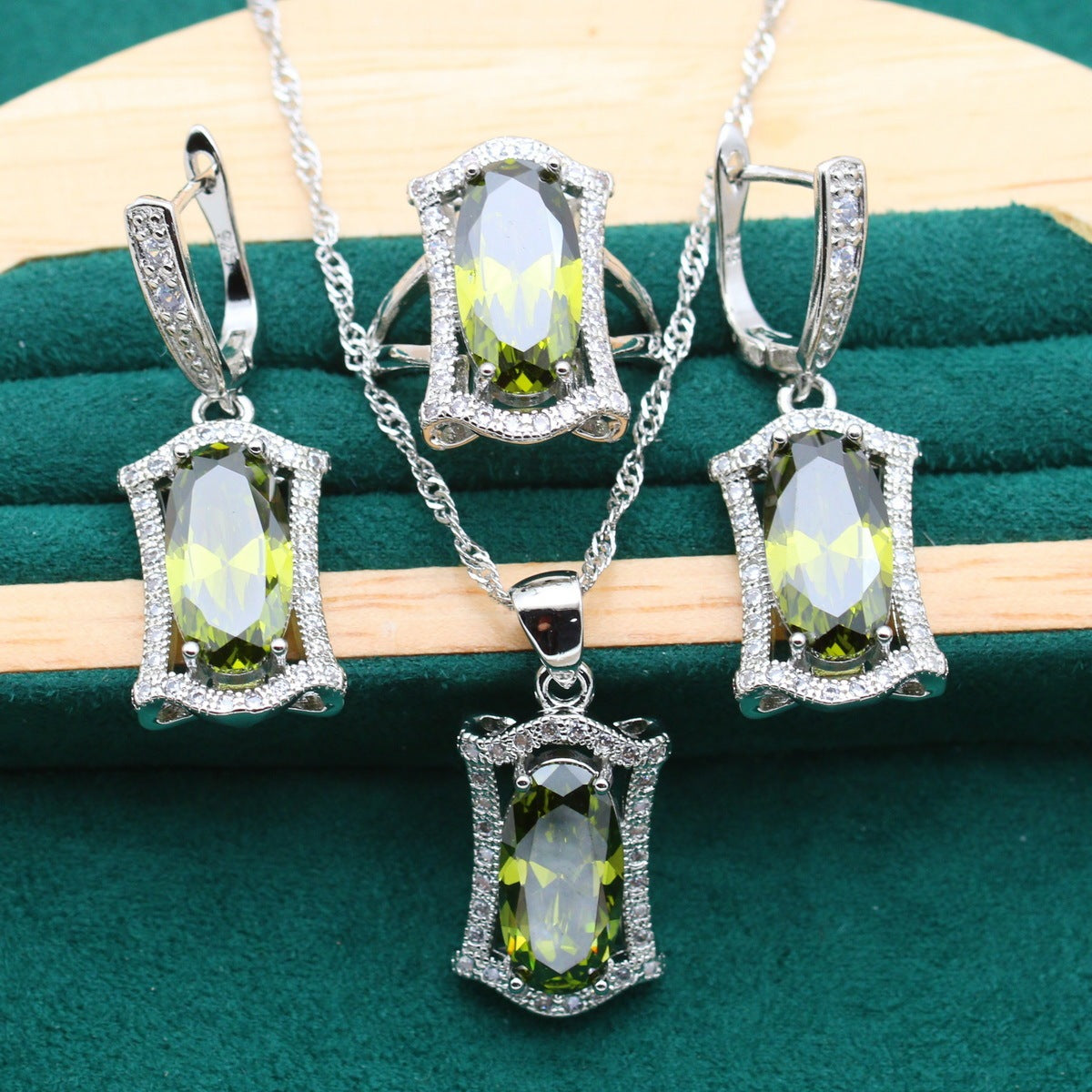Anti-allergy Zircon Necklace Earring Ring Dinner Ornament Suit Weloria