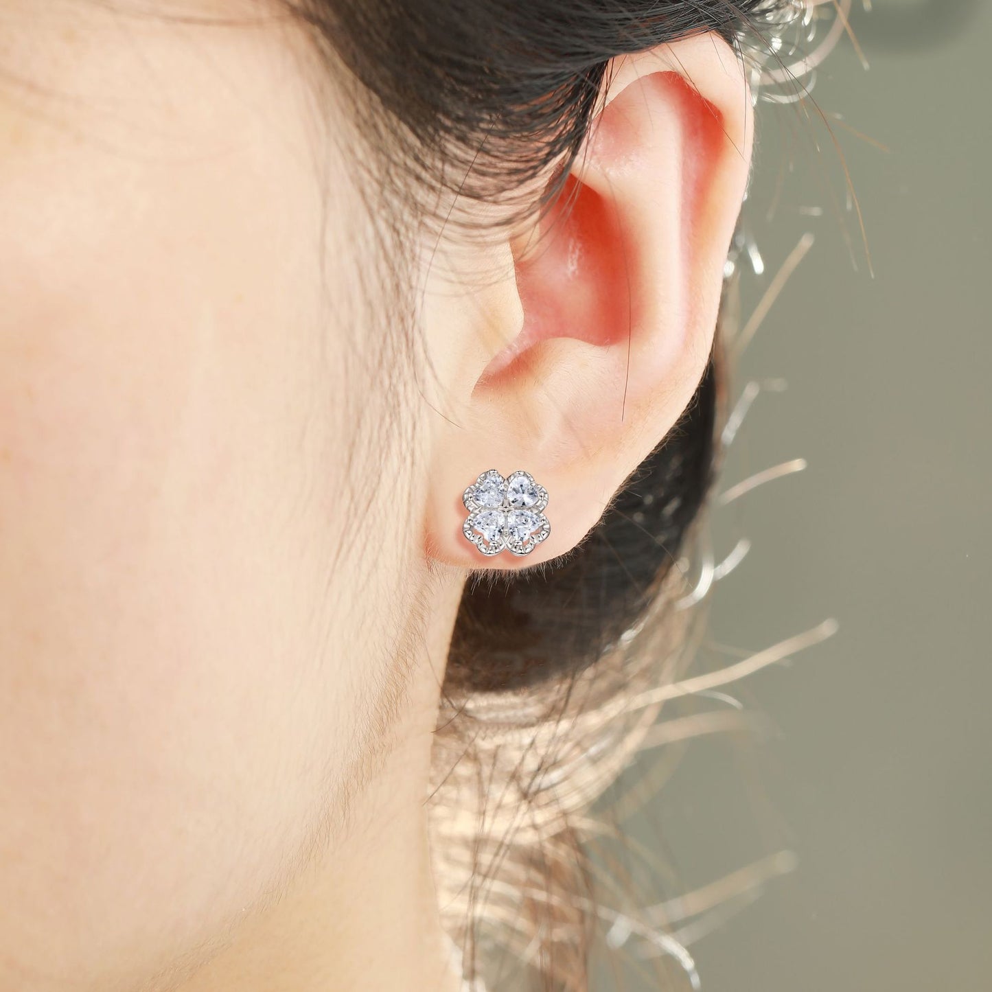 Zeng Yin Four-leaf Clover Ear Team Advanced Sense Love Zircon Earrings Weloria