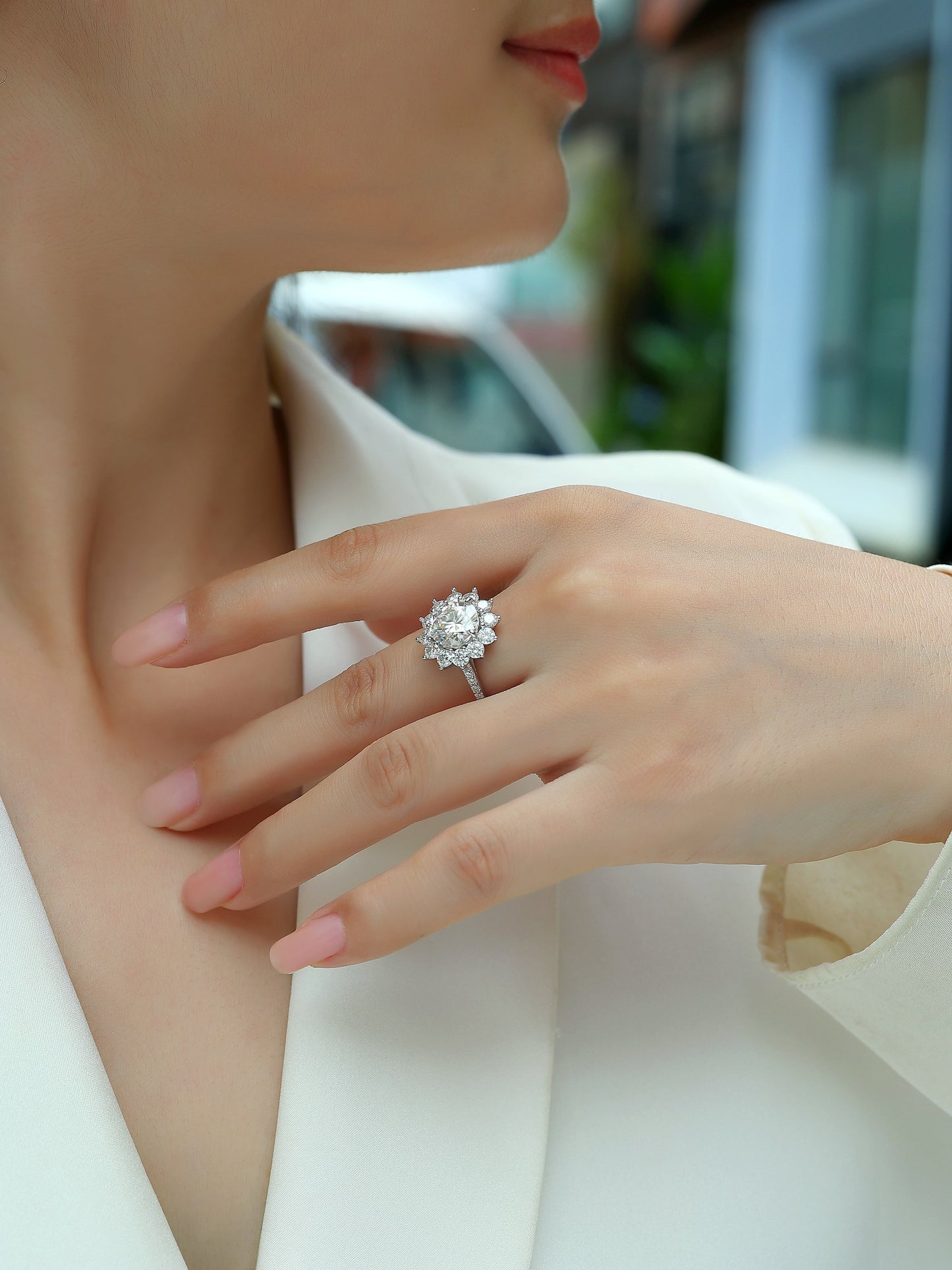 Sunflower - A Fashionable Diamond Jewelry Piece Set With 3-carat Moissanite S925 Sterling Silver And Platinum Diamond Ring Weloria