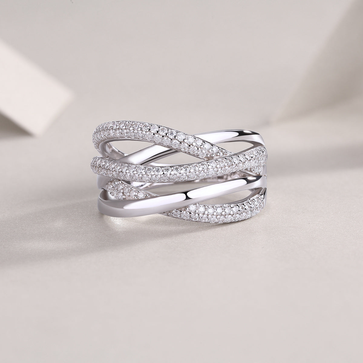 Brilliant Interweaving - A Fashionable And Luxurious Jewelry Accessory Set With Moissanite S925 Sterling Silver And Platinum-plated Diamond Weloria