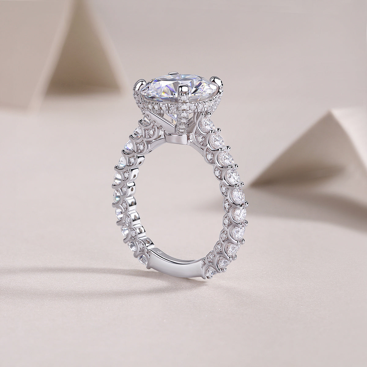 Affectionate And Tender - A Fashionable And Luxurious Jewelry Piece Set With 5-carat Moissanite S925 Sterling Silver And Platinum-plated Diamond Weloria
