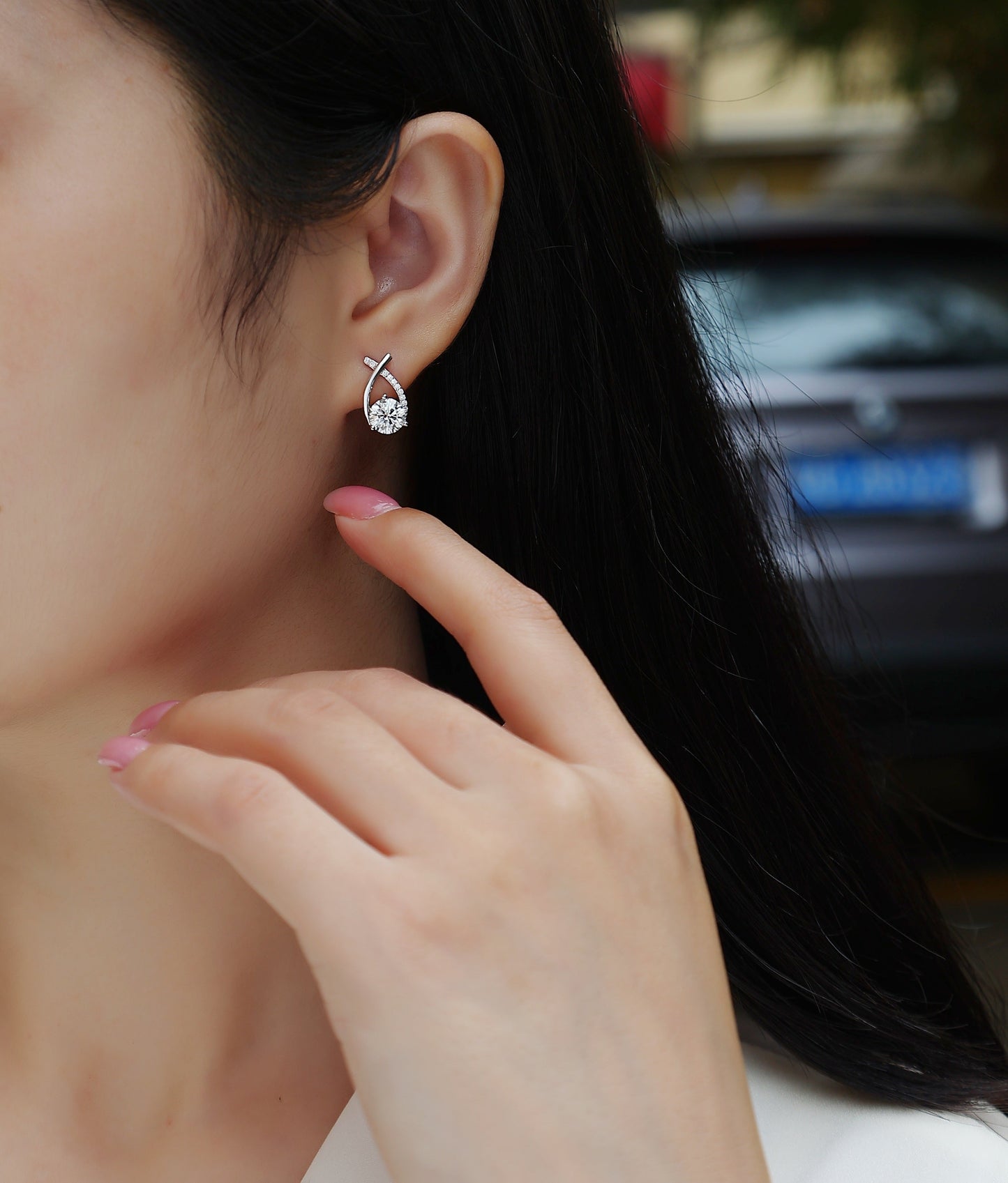 Happy Encounter - Fashionable And Luxurious Diamond Jewelry Set With 1-carat Moissan Diamond S925 Sterling Silver And Platinum-plated Stud Earrings Weloria
