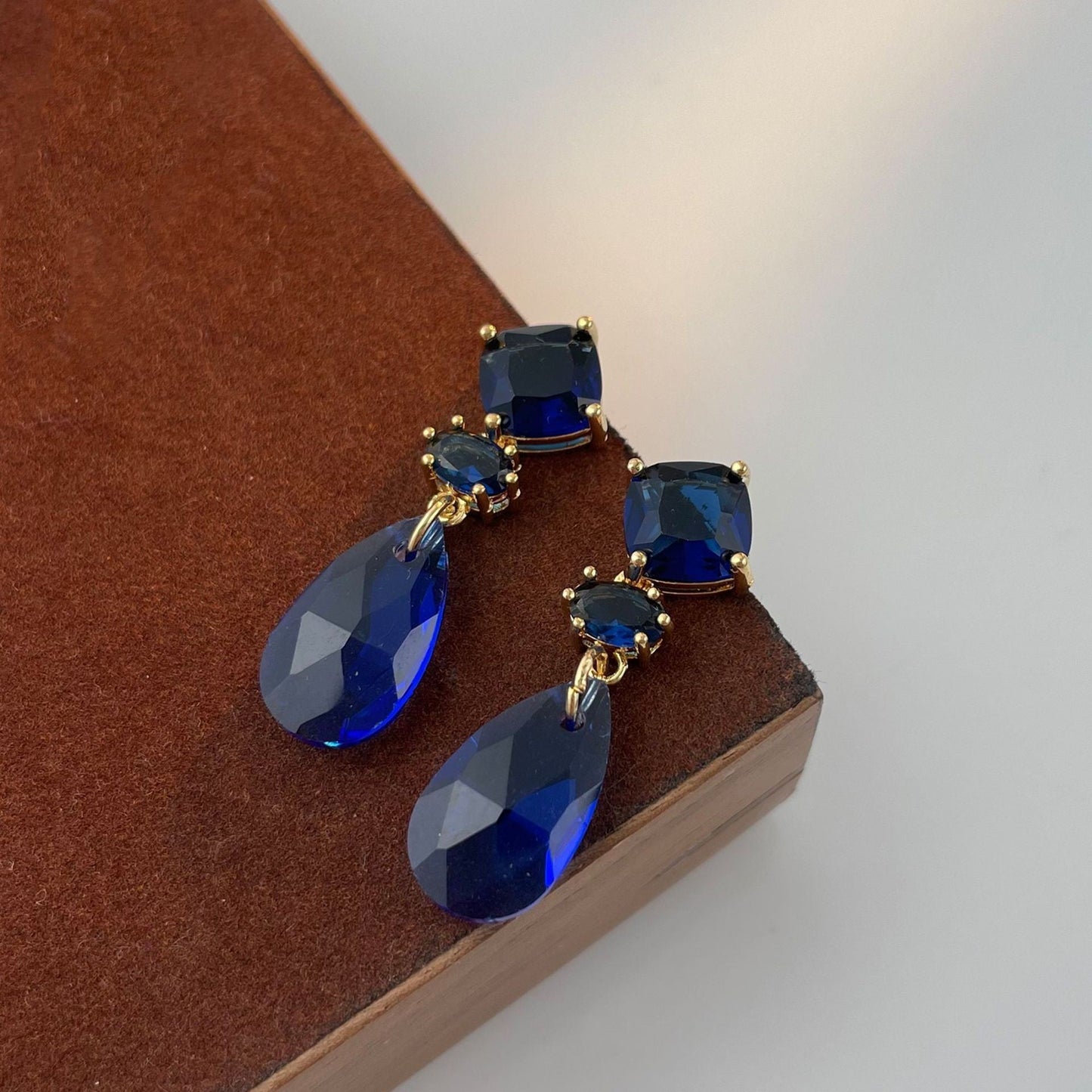 Trendy Water Drop-shaped Earrings Fashion Advanced Weloria