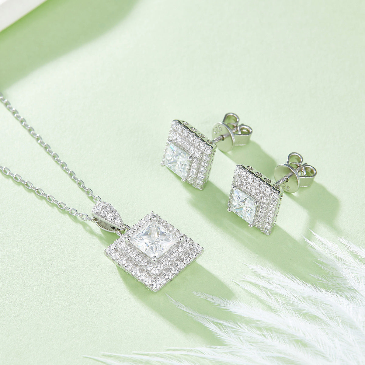 Luxury S925 Sterling Silver Jewelry Suit Weloria