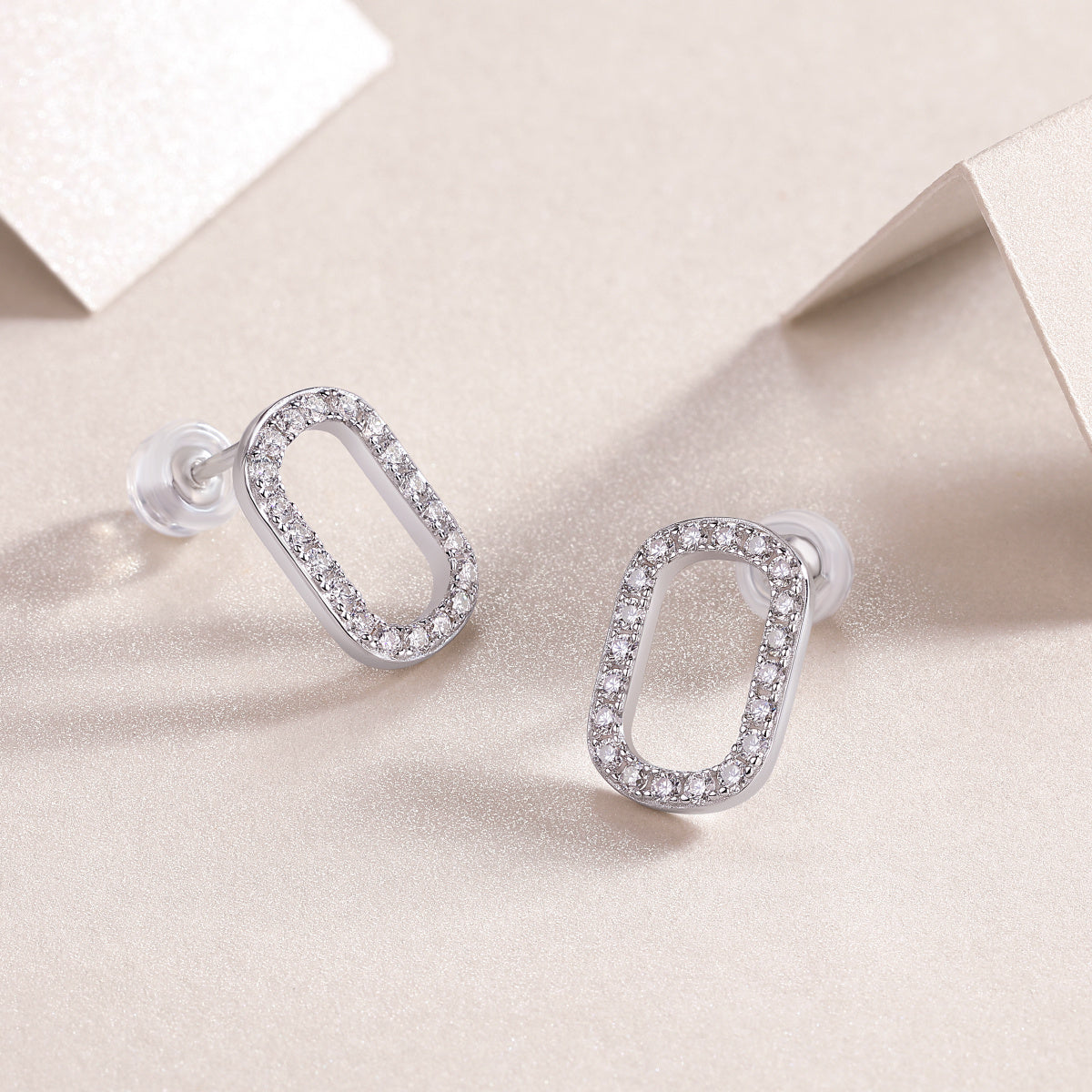 Return To Simplicity - Fashionable, Trendy And Affordable Jewelry Set With Moissanite S925 Sterling Silver And Platinum-plated Stud Earrings Weloria