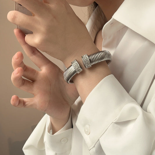 Light Luxury Minority Wide Elastic Vertical Stripes Open-ended Bracelet Weloria