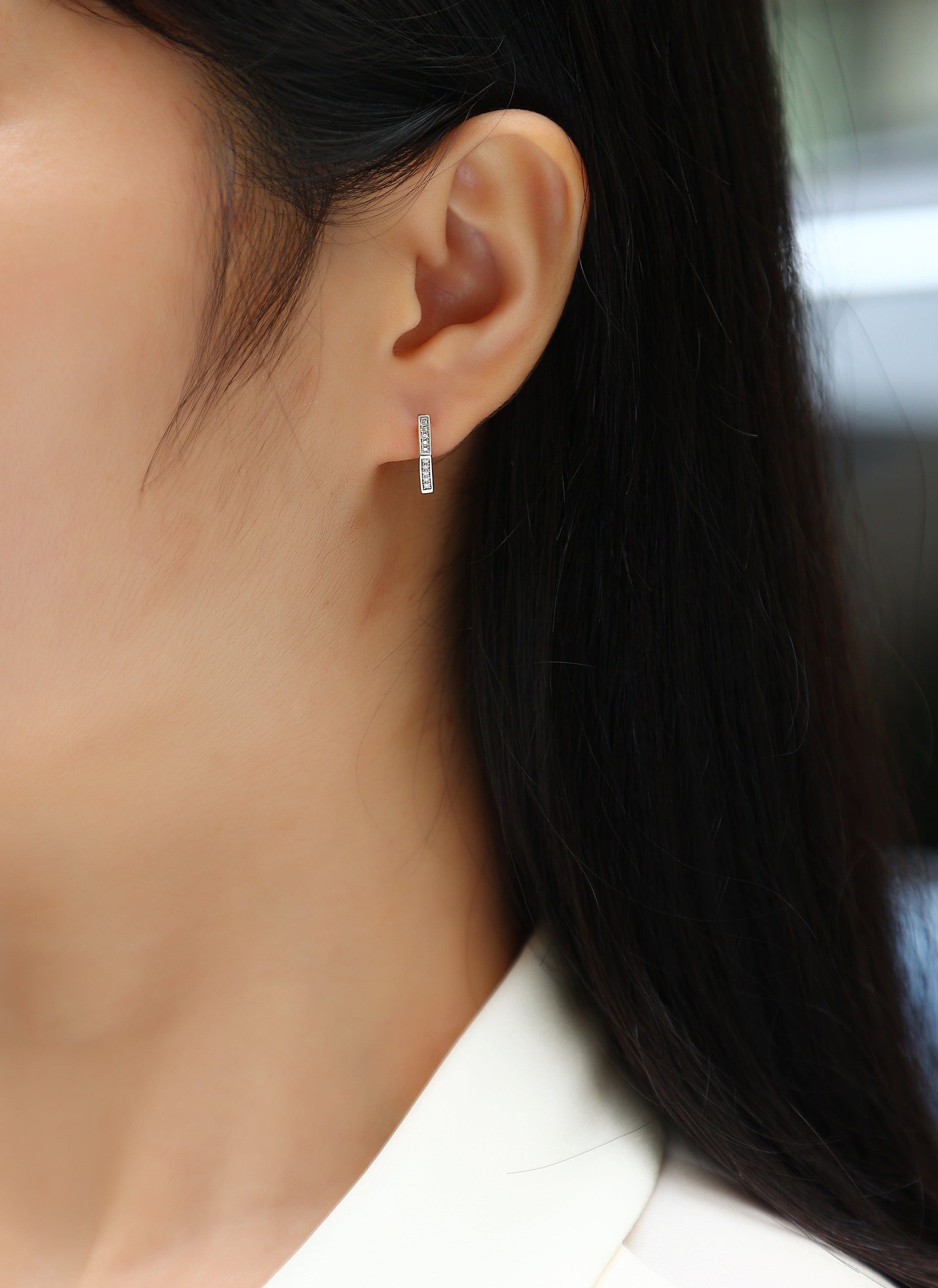 State Of Mind - Fashionable And Luxurious Diamond Jewelry Set With Moissanite S925 Sterling Silver And Platinum-plated Stud Earrings Weloria