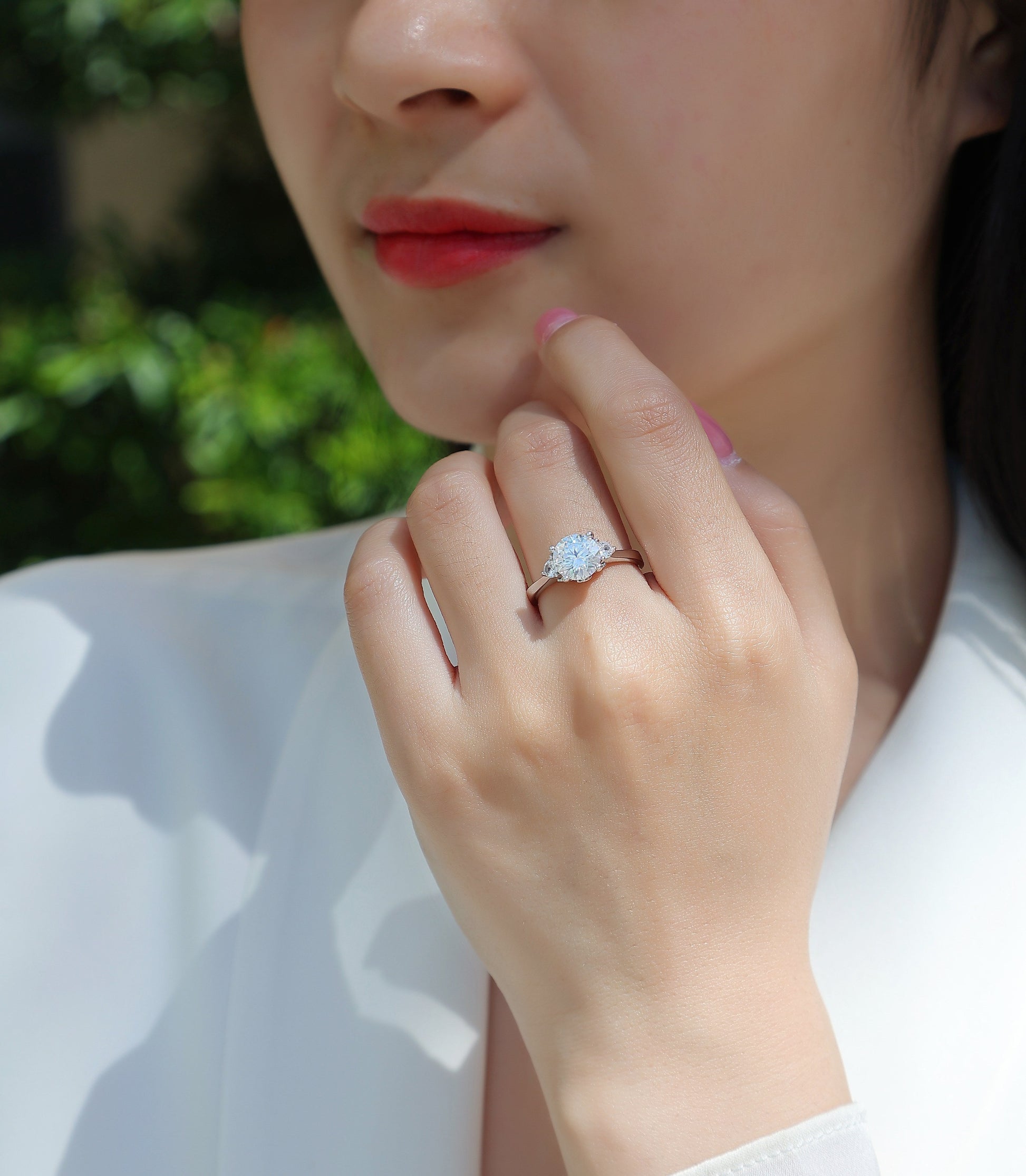 Starry Night Brilliance - A Fashionable And Luxurious Jewelry Piece Set With 2-carat Moissan Diamond S925 Sterling Silver And Platinum-plated Diamond Weloria
