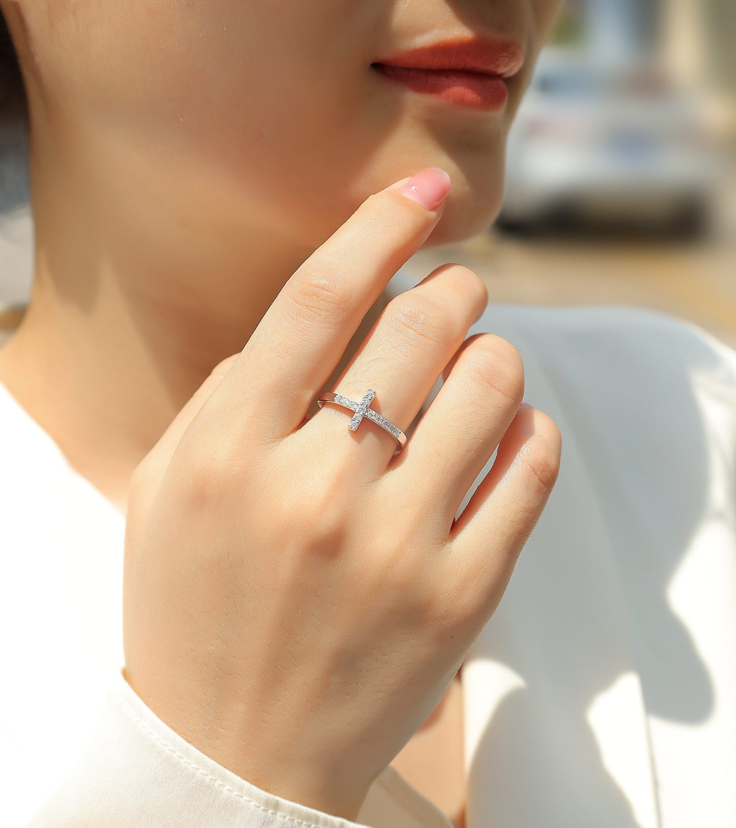 Holy Light Cross - A Fashionable And Luxurious Jewelry Piece Set With Moissanite S925 Sterling Silver And Platinum-plated Diamond Weloria