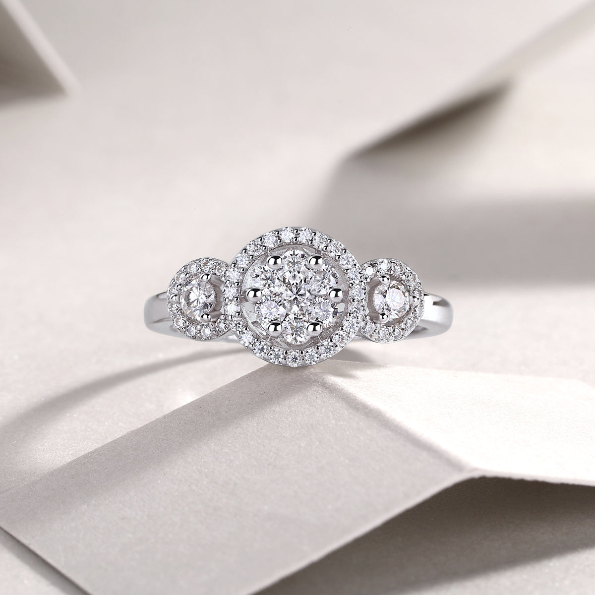 Serial Dreams - A Fashionable And Luxurious Jewelry Accessory Set With Moissanite S925 Sterling Silver And Platinum-plated Diamond Weloria