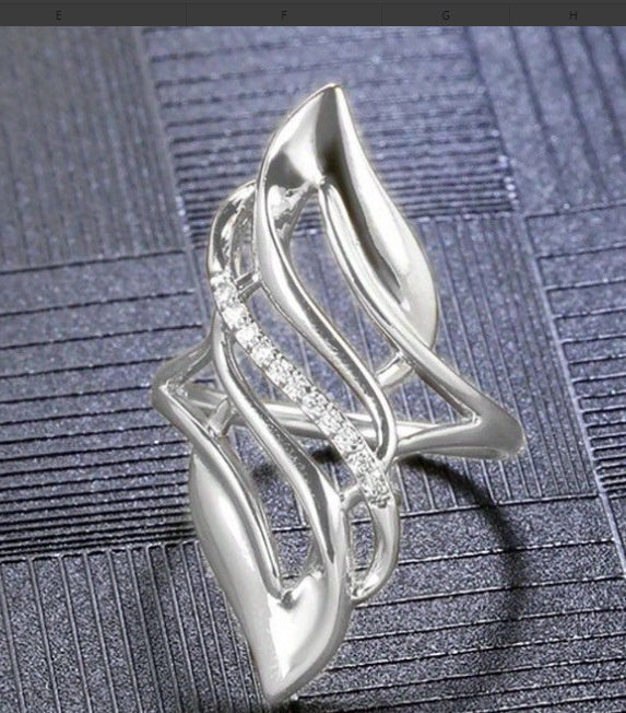 Exaggerated Curve Women's Tail Gold Fashion Unique Ring Weloria
