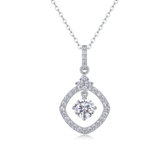 Starlight Heart-to-Heart - A Fashionable And Luxurious Diamond Jewelry Pendant Set With 1-carat Moissan Diamond S925 Sterling Silver And Platinum Plating Weloria