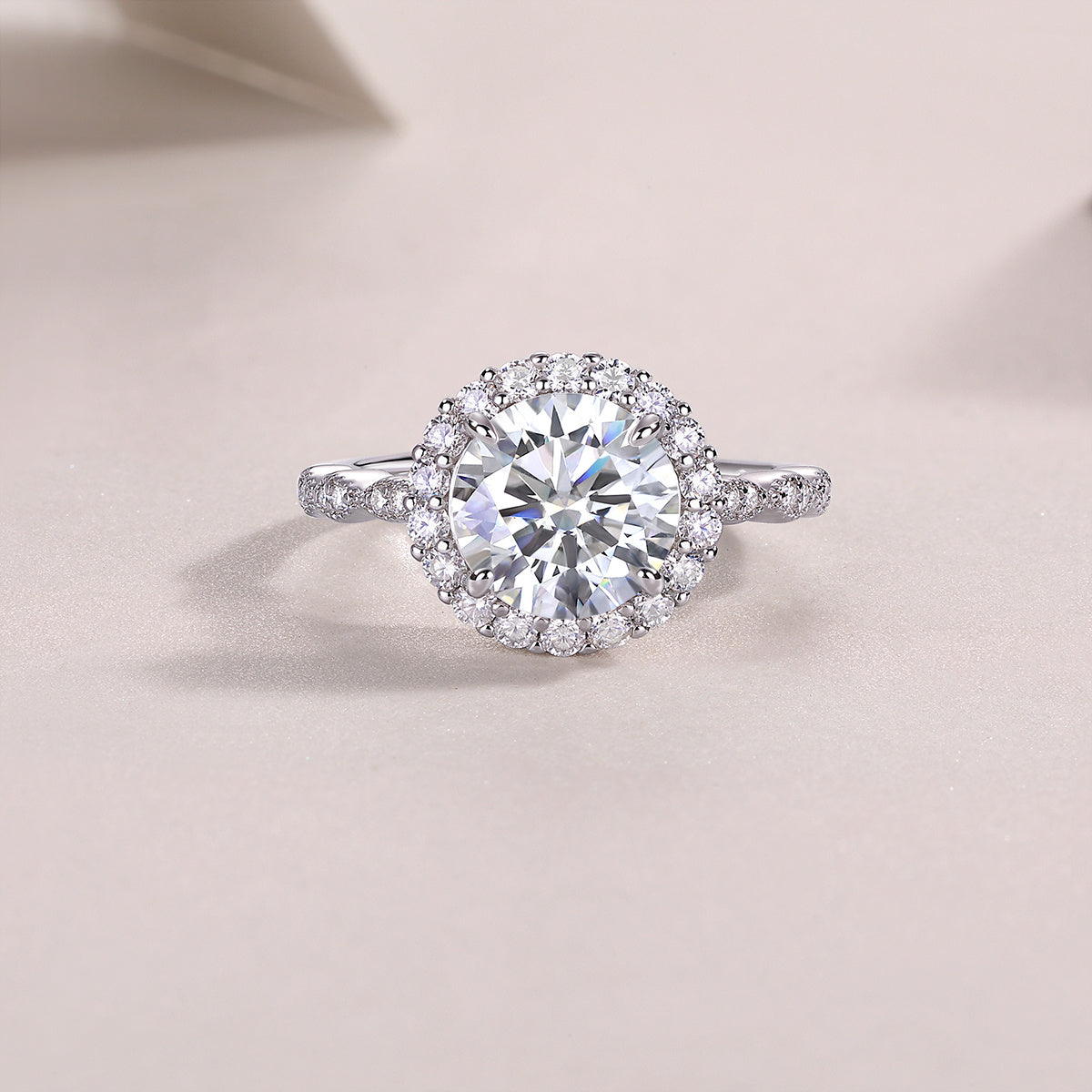 Starlight Shining - A Fashionable Jewelry Ring Set With 3-carat Moissanite S925 Sterling Silver And Platinum-plated Diamond Weloria