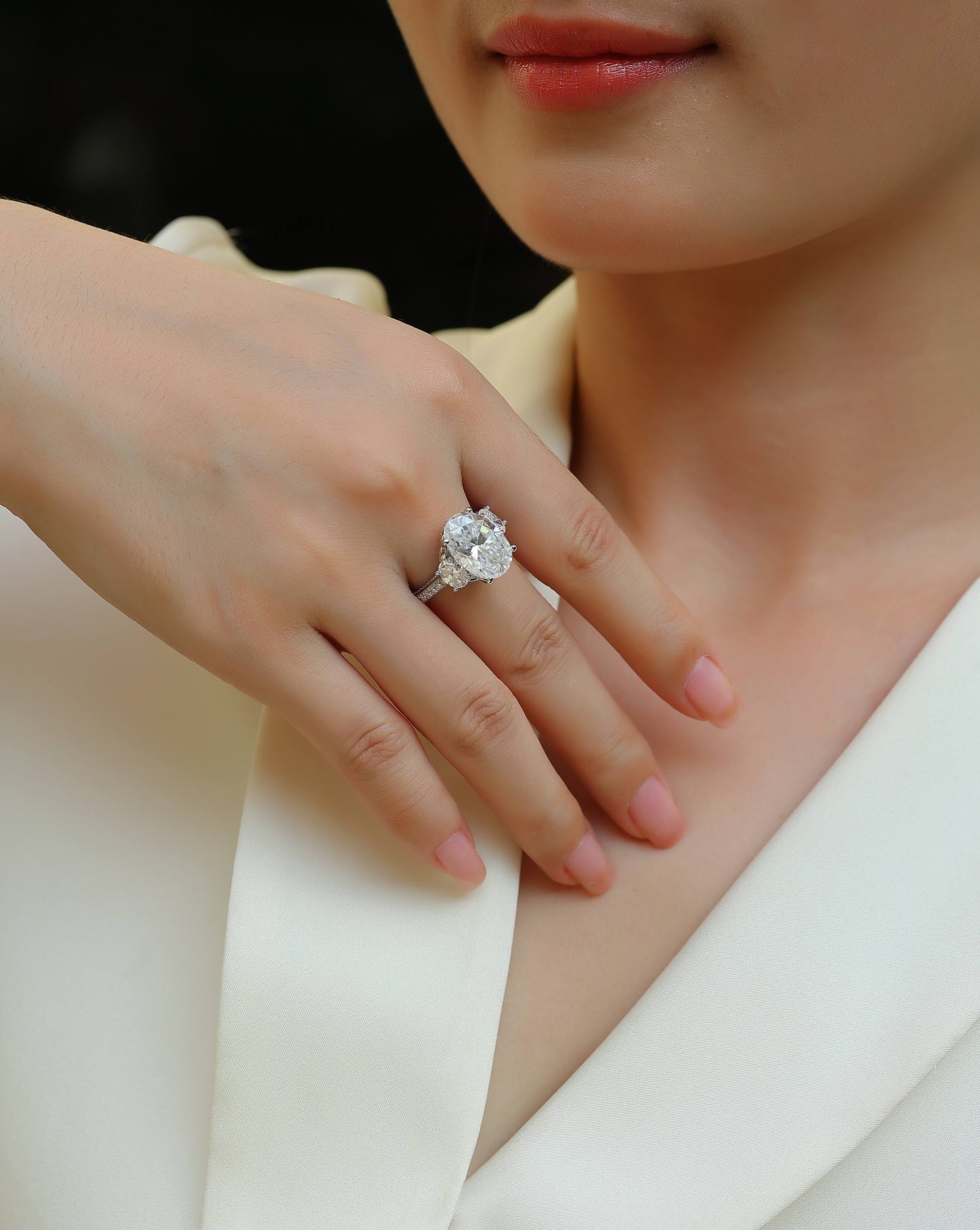 Crown Of Radiance - A Fashionable And Luxurious Jewelry Accessory Set With Moissanite S925 Sterling Silver And Platinum-plated Diamond Weloria