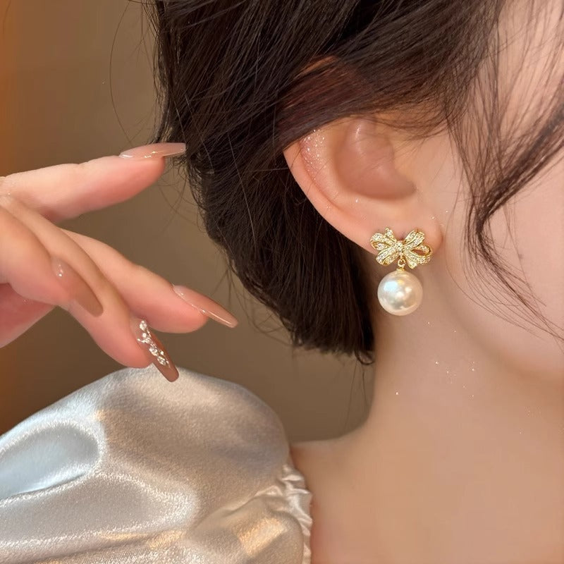 Fashionable All-match Temperament Irregular Pearl Earrings Weloria