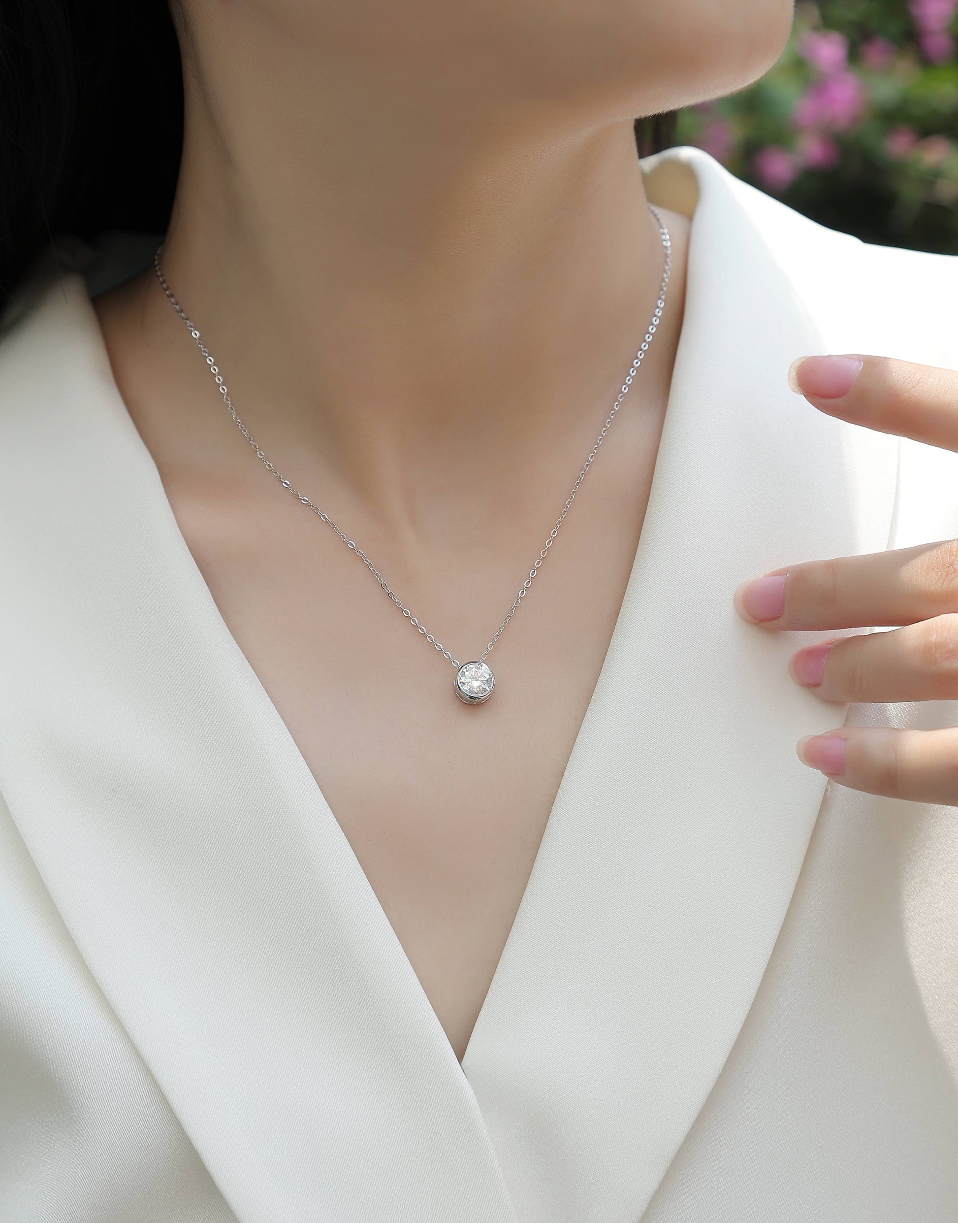 Purity - A Fashionable And Luxurious Diamond Jewelry Pendant Set With 1-carat Moissan Diamond S925 Sterling Silver Weloria