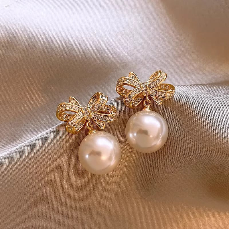 Fashionable All-match Temperament Irregular Pearl Earrings Weloria