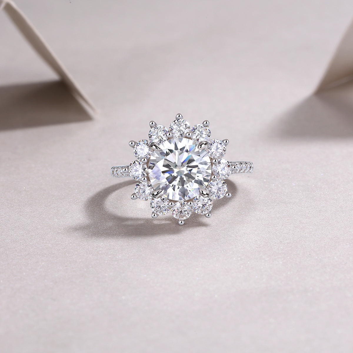 Sunflower - A Fashionable Diamond Jewelry Piece Set With 3-carat Moissanite S925 Sterling Silver And Platinum Diamond Ring Weloria